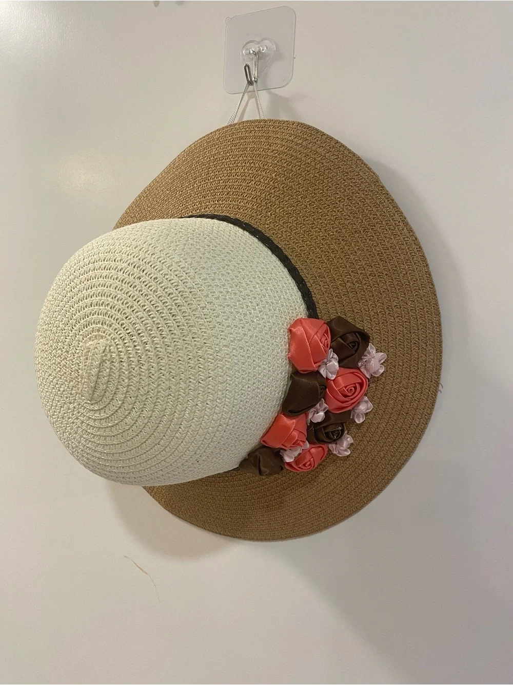 Two-Tone Straw Sun Hat with Cream Interior
